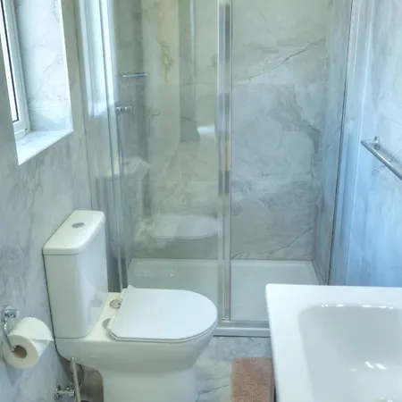 아파트 Charming, Modern Glub1-2