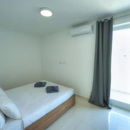 아파트 Charming, Modern Glub1-2 *