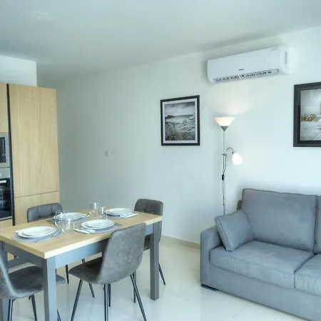 Charming, Modern Glub1-2 Gzira