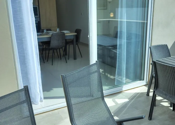 Apartment Charming, Modern Glub1-2 *