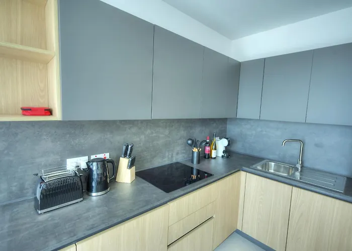 Charming, Modern Glub1-2 Apartment Gzira