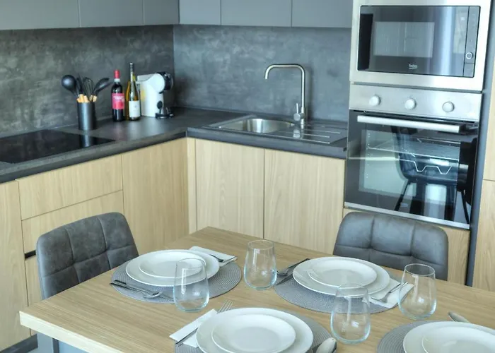 Charming, Modern Glub1-2 *