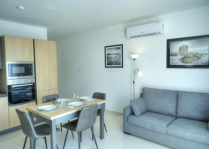 Charming, Modern Glub1-2 Gzira