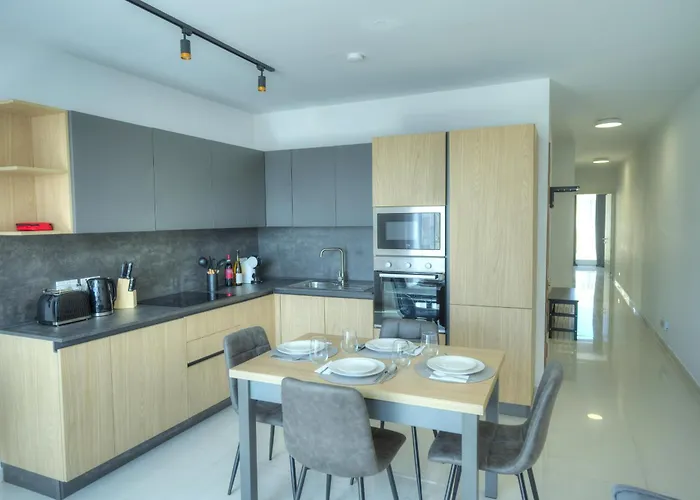 Charming, Modern Glub1-2 * Gzira