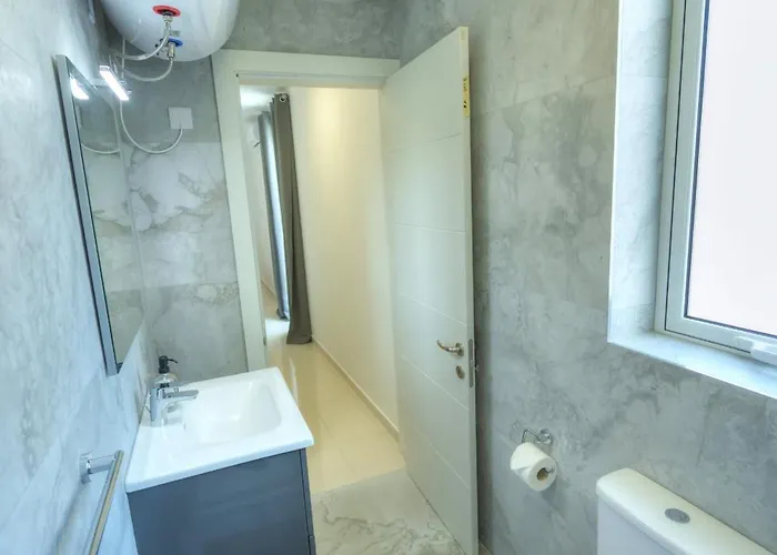 Apartment Charming, Modern Glub1-2 *