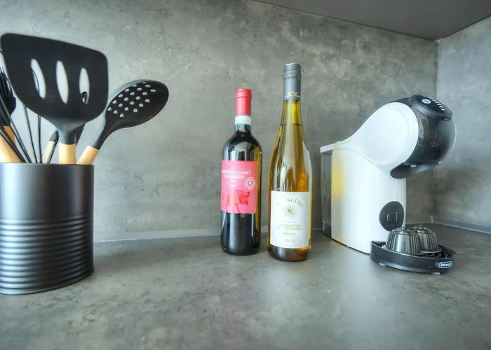 Charming, Modern Glub1-2 Gzira