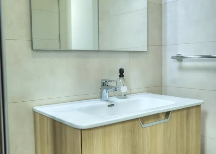 Charming, Modern Glub1-2 *