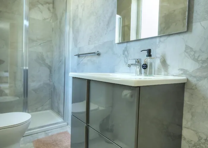 Charming, Modern Glub1-2 Gzira